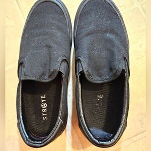 STRAYE  women's  shoes